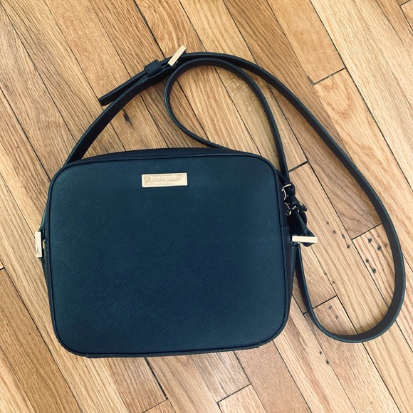 SOLD Kate Spade Newbury Lane Cammie Crossbody - Picture 1 of 6